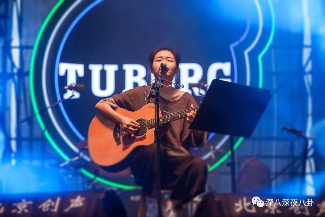 花粥根本不会唱歌,花粥歌曲只不过是