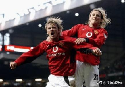 曼联3冠王球衣,曼联三冠王元年球衣