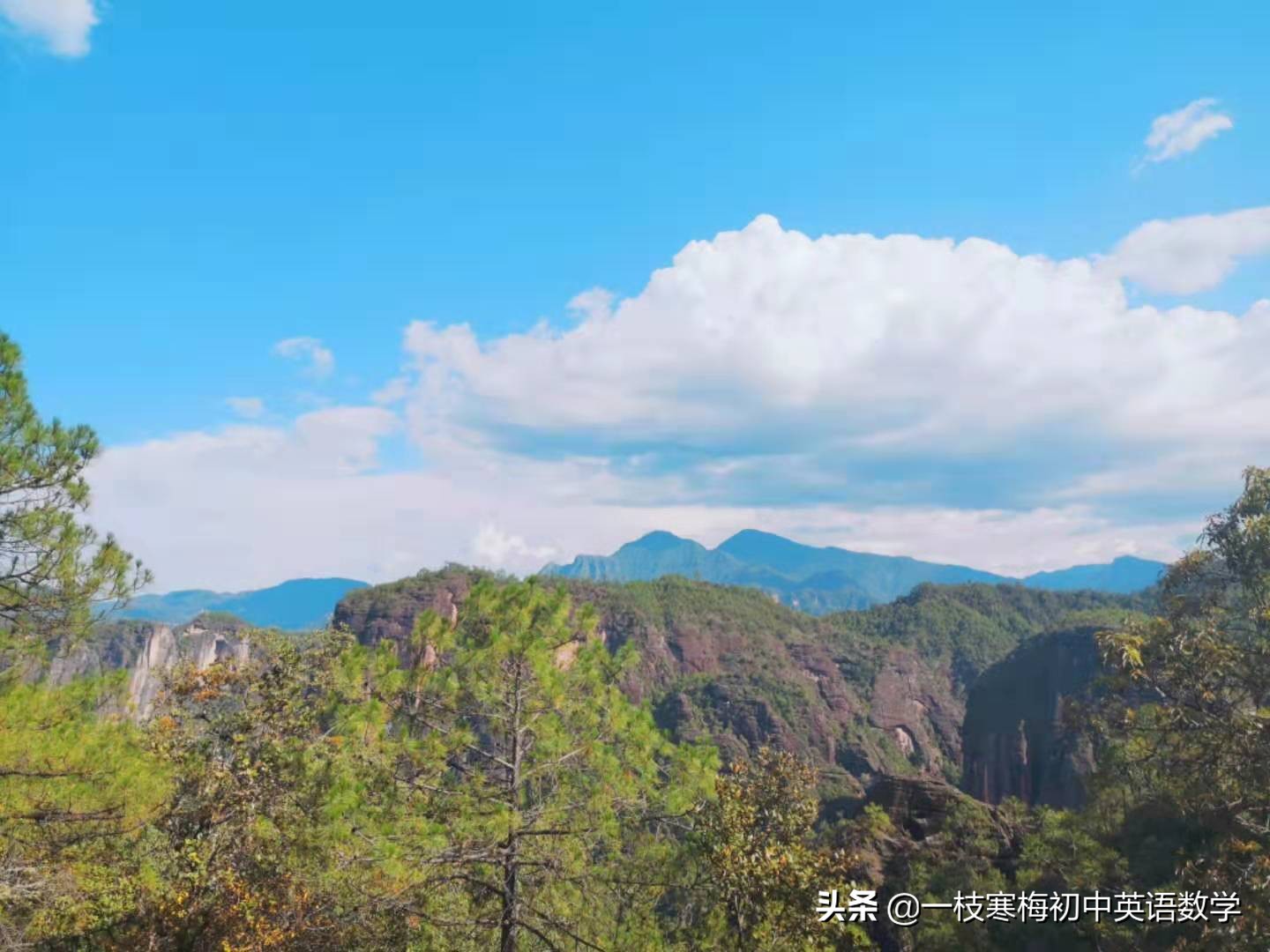 英语中的and和with的区别,英语中and的用法