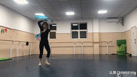 只有内心强大了才能冲破一切阻碍,只有自己内心强大才能不被伤害