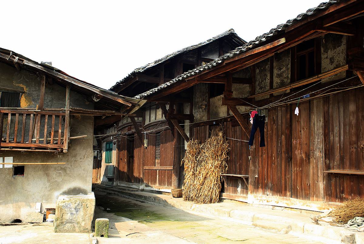 国内最值得去的11个古镇,中国的哪些著名的古镇好玩