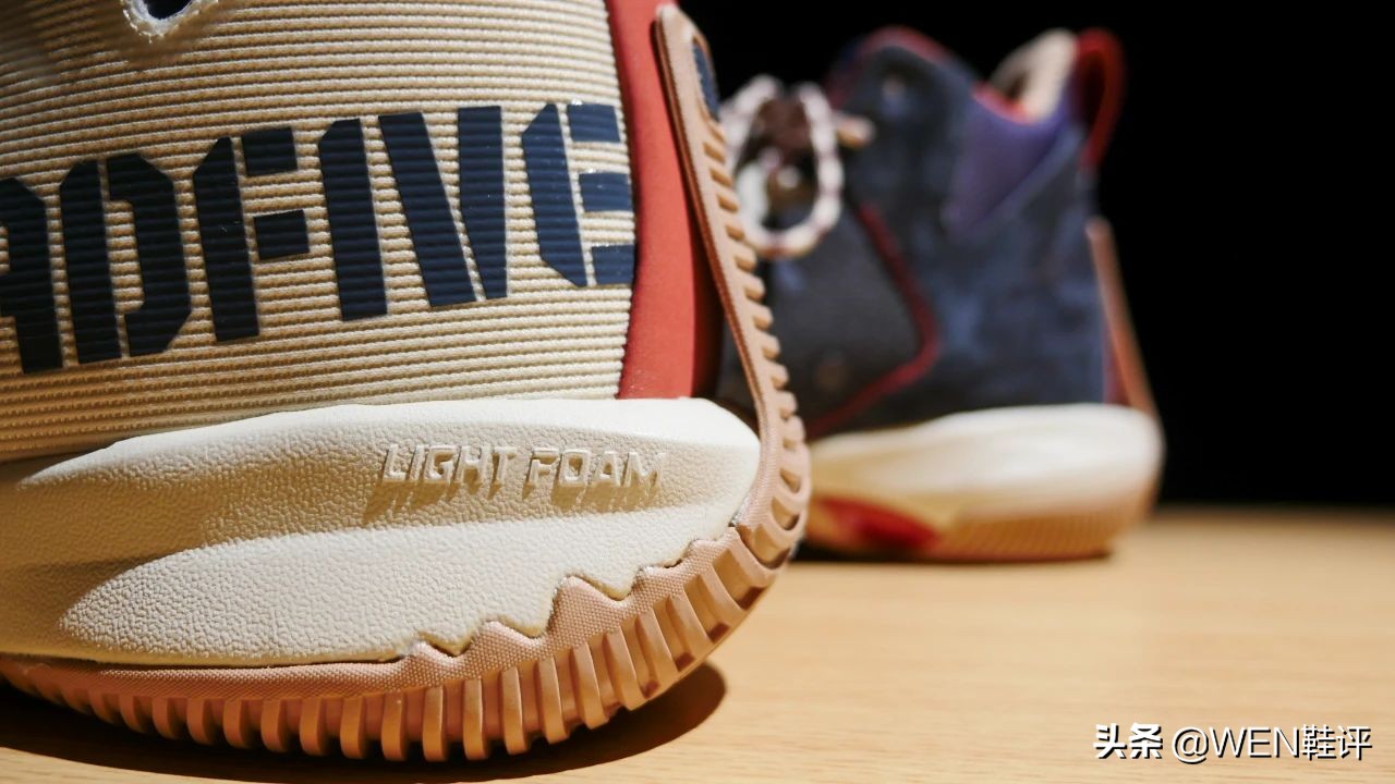 李宁又帅实战又好,哪些细节可以看出李宁是不是真的