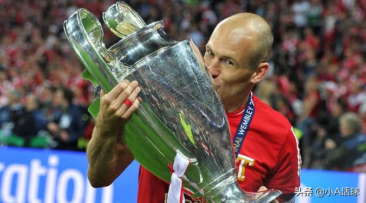 离去时仍是少年归来时已是忠魂,离去时仍是少年归来时已是男子汉