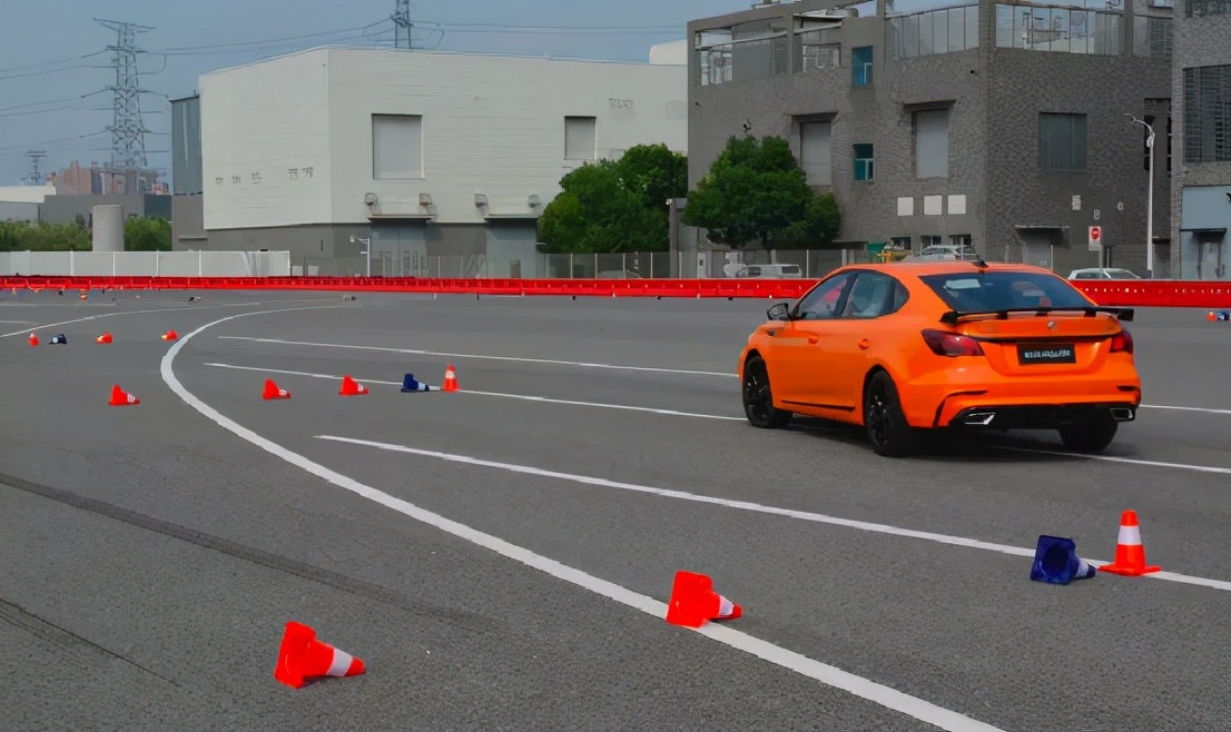 激进前卫全新mg6pro预告图发布,运动轿跑第三代mg6pro上市