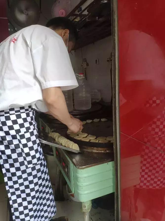 贵阳矮子馅饼哪家最好吃,南京矮子馅饼是特色吗