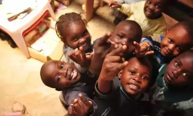 他7年骑行44个国家多次死里逃生,他7年环游中国18万公里绕赤道4圈