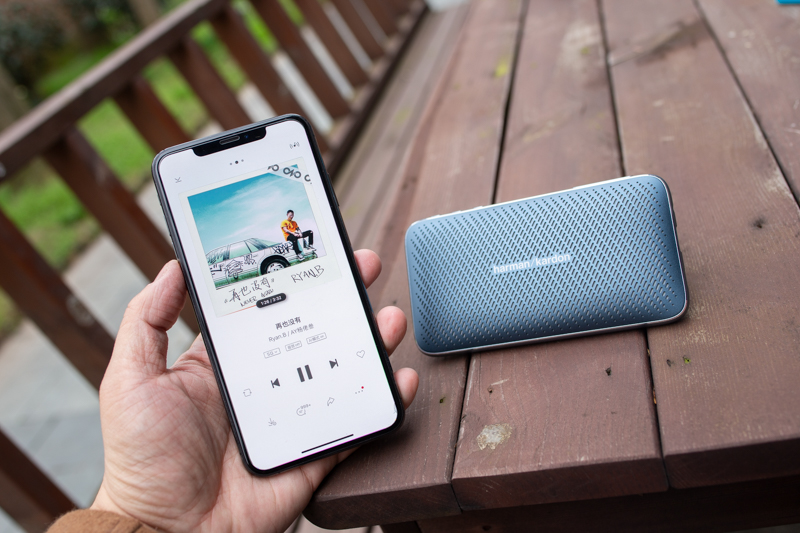 开箱旅行伴侣：哈曼卡顿ESQUIREMINI2