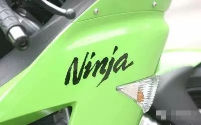 川崎kawasakizx-10r,2004年川崎zx-6r科普