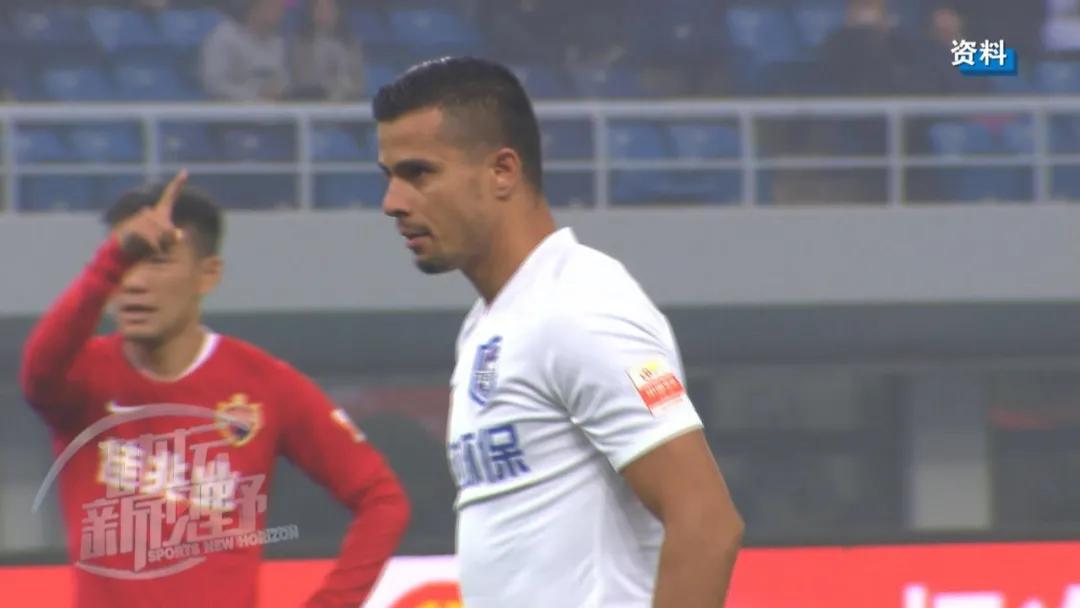 乔纳森加盟泰达图片,泰达乔纳森以前在巴西哪个队