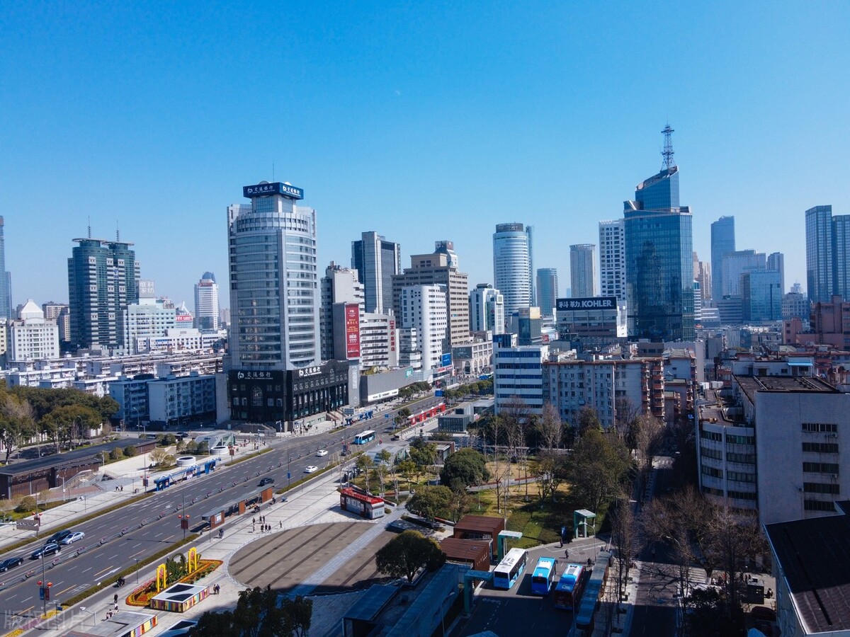 奉化和杭州湾新区比较,买杭州湾新区还是梅山春晓