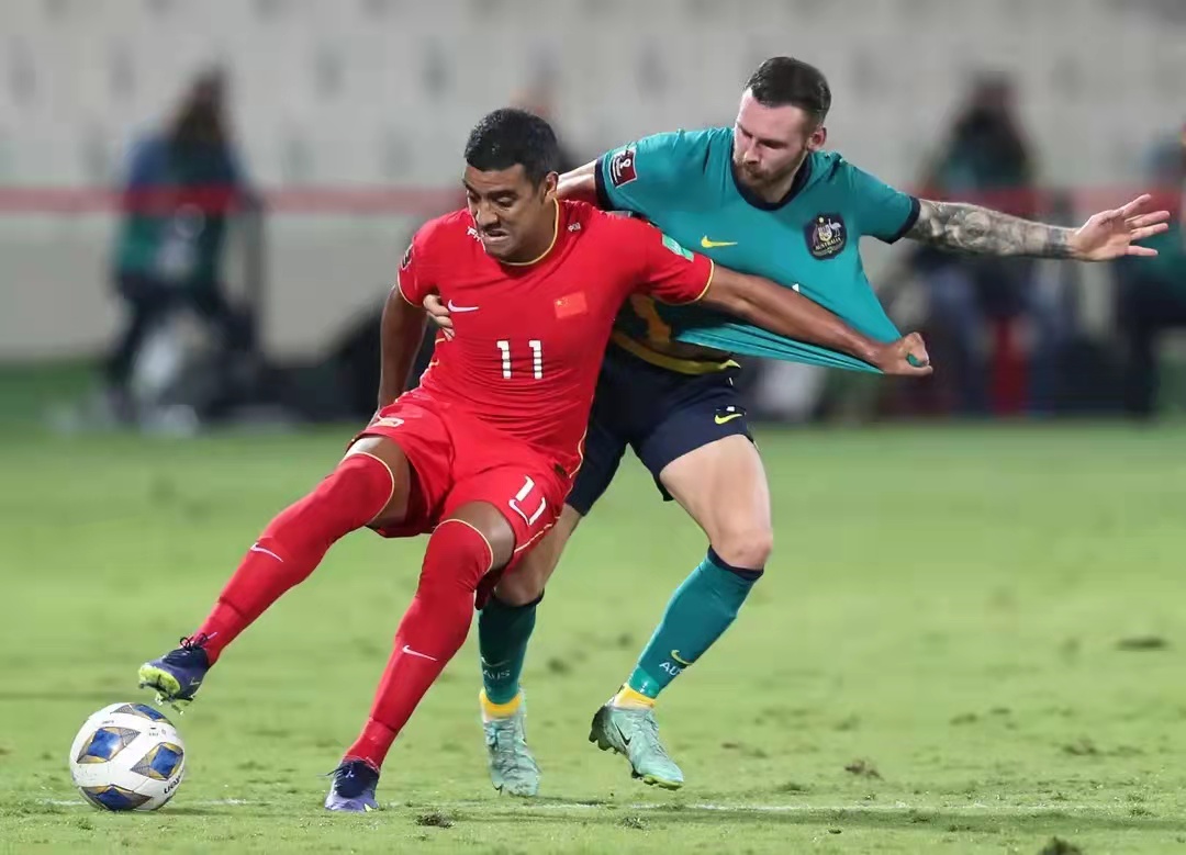 李铁归化天团新消息,国足归化球员李铁视频