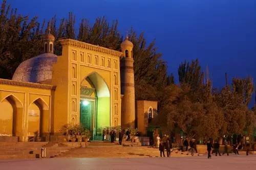 作为*疆新**人，很有必要了解一下*疆新**地名的来历