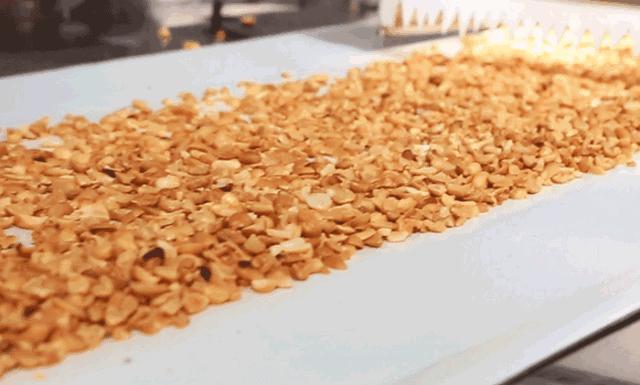 购买花生酱前,要看好包装上的说明书,有这几个字的最好不要买