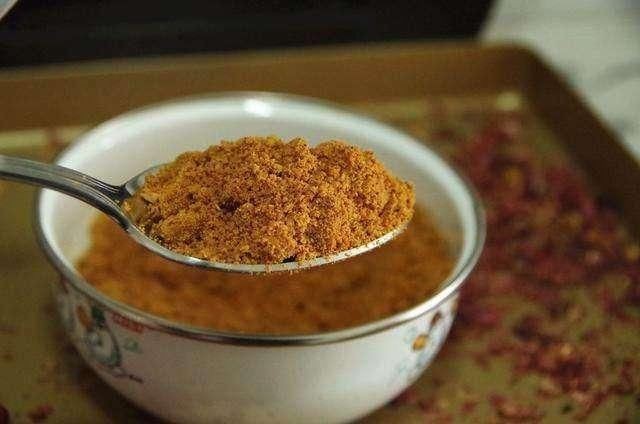 牙齿美白小秘方大全,日常牙齿美白小窍门土方法