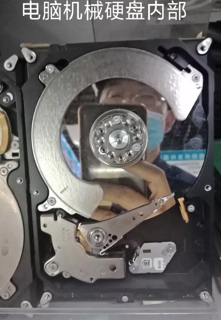 电脑硬盘跟固态硬盘有什么区别,电脑硬盘从外表看固态和机械