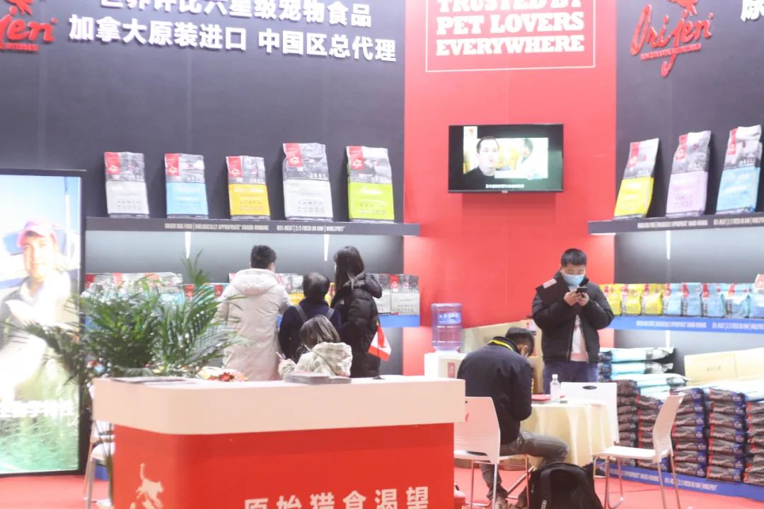 铲屎官实力,铲屎官挣钱不容易