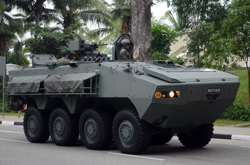 摩天大楼钢铁怪兽,摩天大厦狂暴巨兽视频