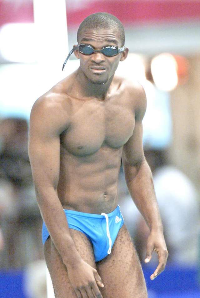 奥运游泳最慢“世界纪录”，选手差点被淹死，自此设立救生员