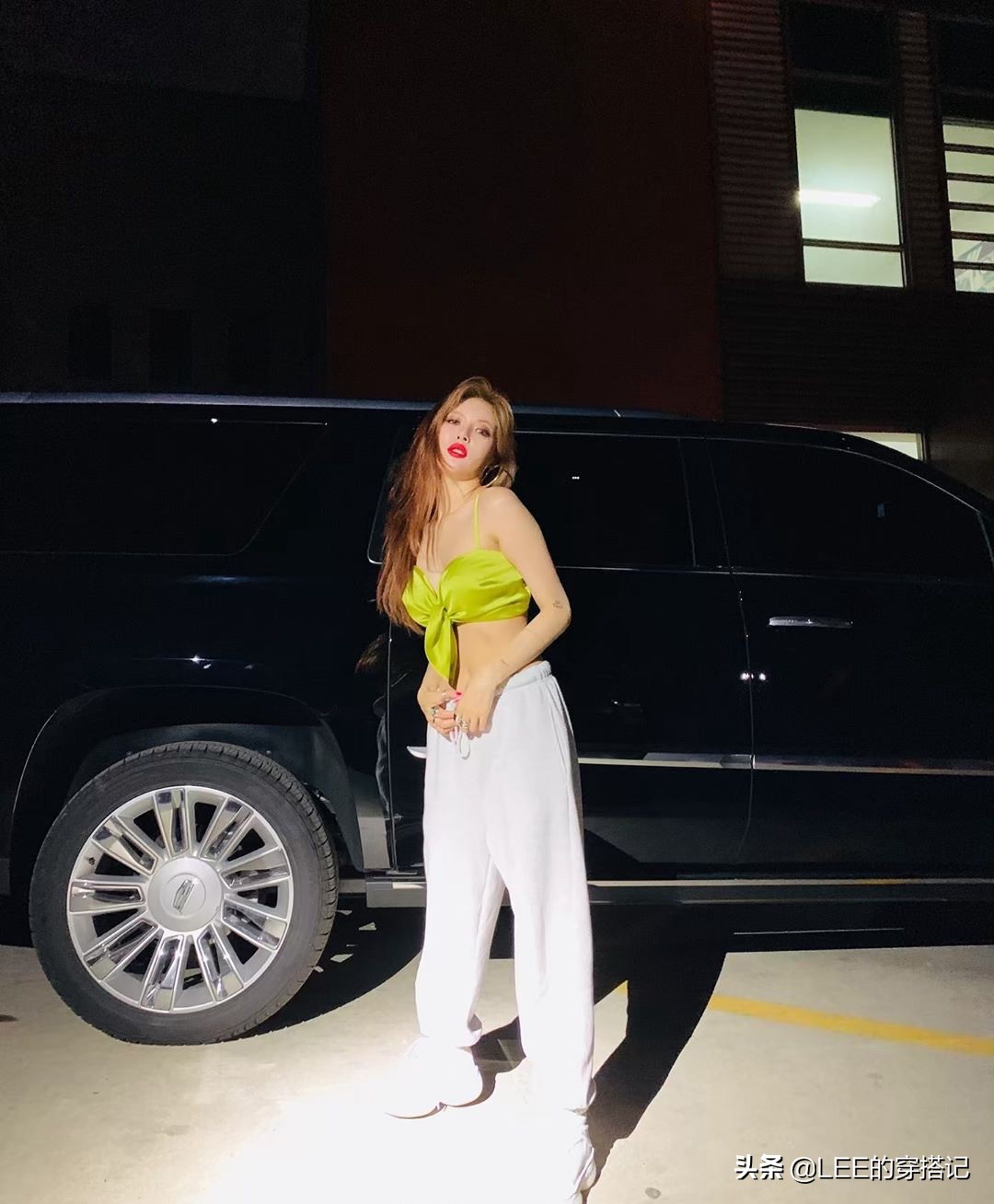 原来你是这样的泫雅，可可爱如美少女，也可性感到挪不开眼