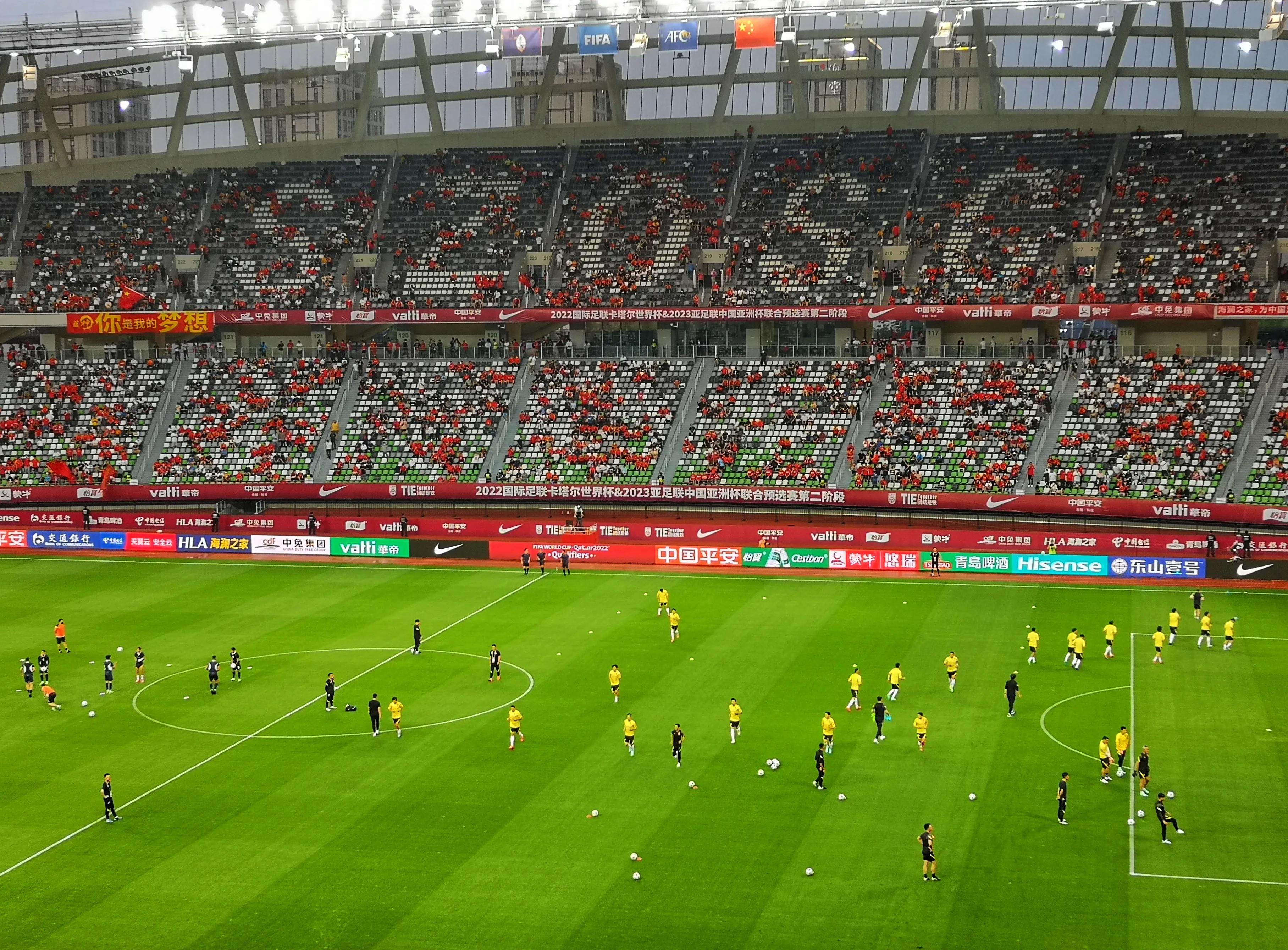 国足后防堪忧,国足令人堪忧的视频