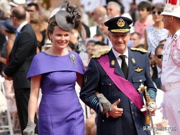 冬季洋气斗篷长款,秋冬披肩斗篷穿搭