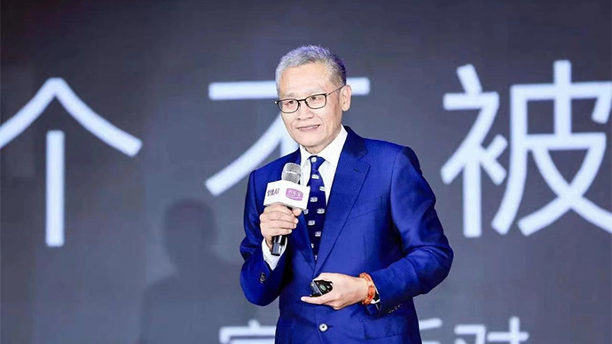 陈小春应采儿二胎什么时候生,陈小春应采儿二胎是女孩还是男孩