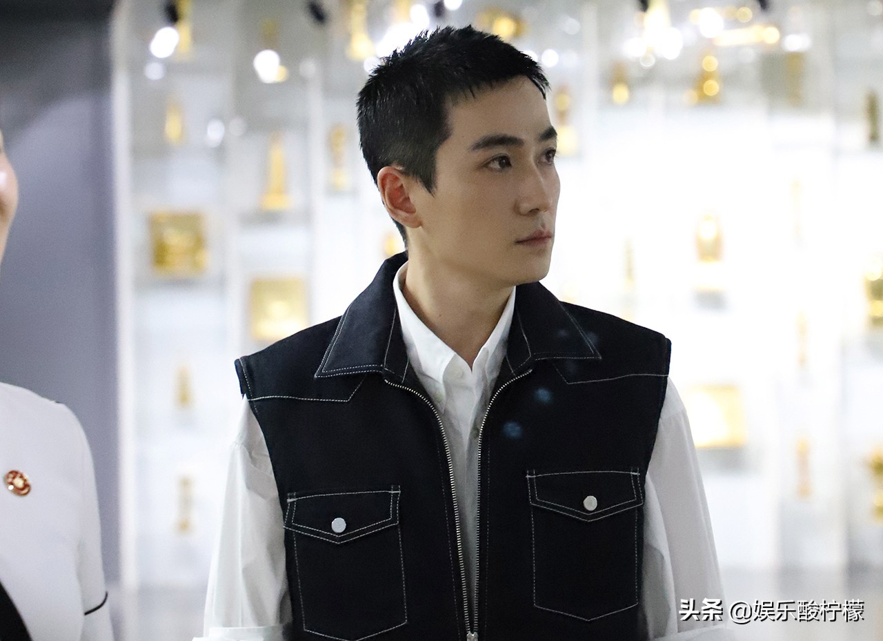 朱一龙峰峰爆票房,朱一龙的峰爆预售怎么样