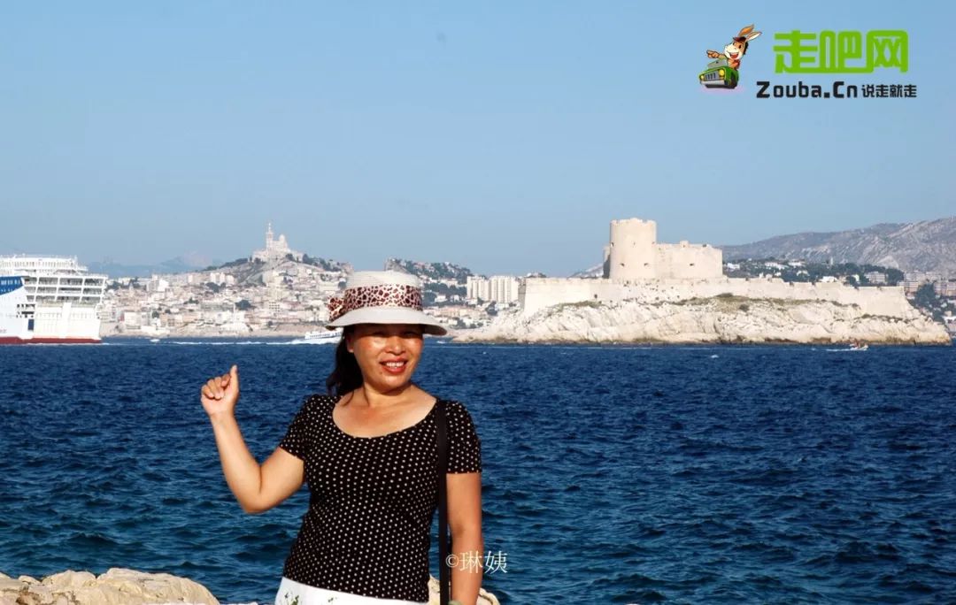 女教师3年游20国,六十岁的女人一个人穷游中国