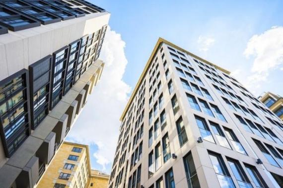 飘窗能砸卧室怎么布置才好看,飘窗能砸吗怎么设计