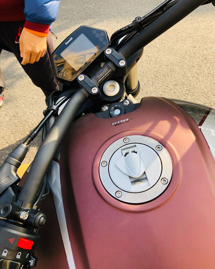 国产大魔鬼贝纳利502c什么价位,21款贝纳利502c和19款贝纳利502c区别