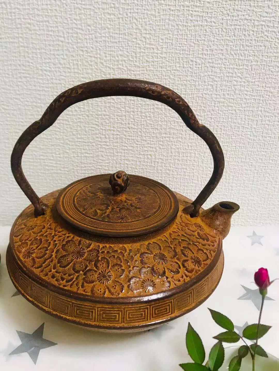 鍝佽棌鑼跺彾,鍝佽棌绱爞