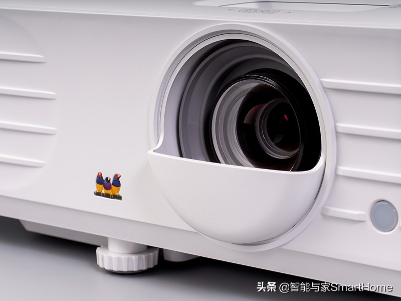 客厅电视或投影推荐,推荐一款带投影功能的电视机