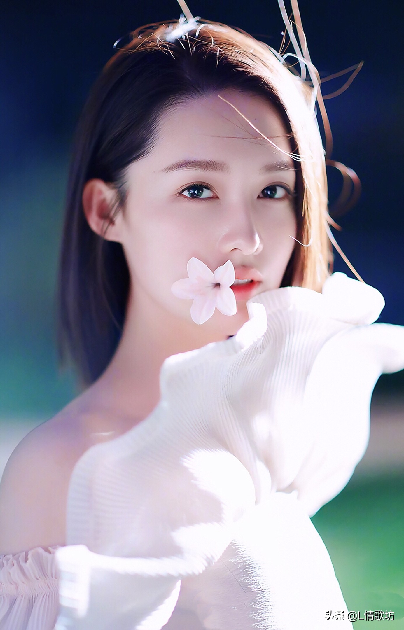 多想抱抱你mp3龙翼,歌曲我多想抱抱你