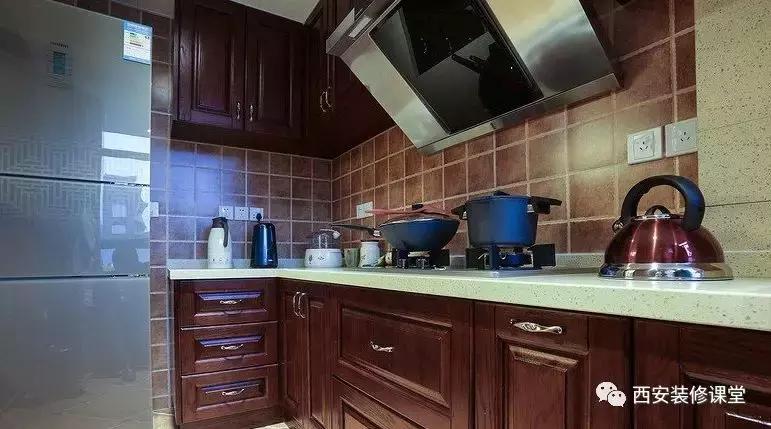 晒晒170四房美式进门衣帽间很满意,黑白灰主卧小户型衣帽间