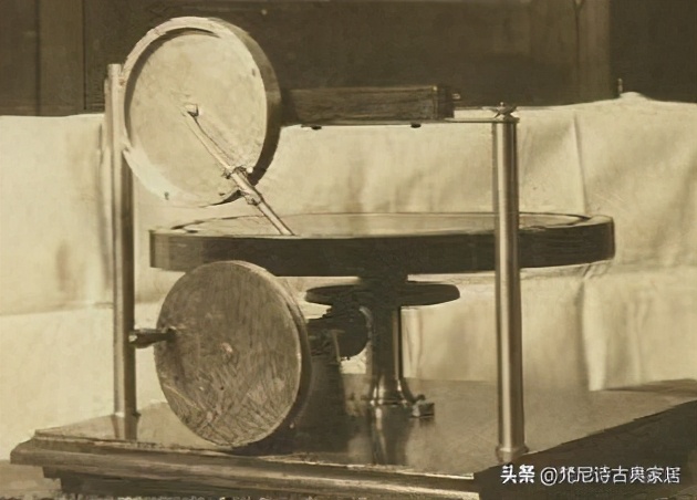 被爱迪生破坏的最接近神的男人,被爱迪生嫉妒的男人