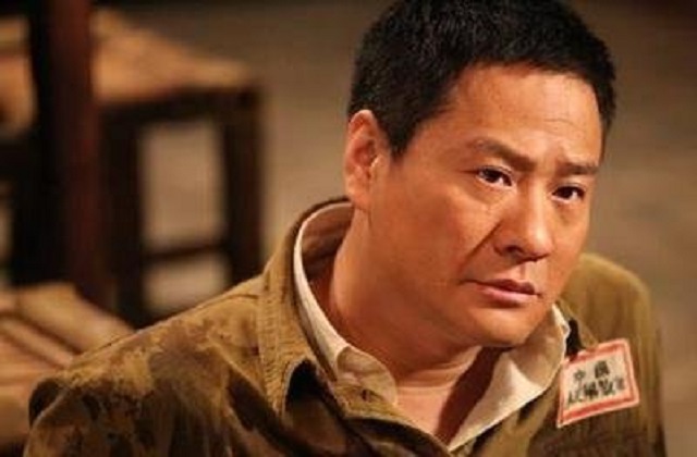 连奕名成名后抛弃妻女,连奕名和妻子图片