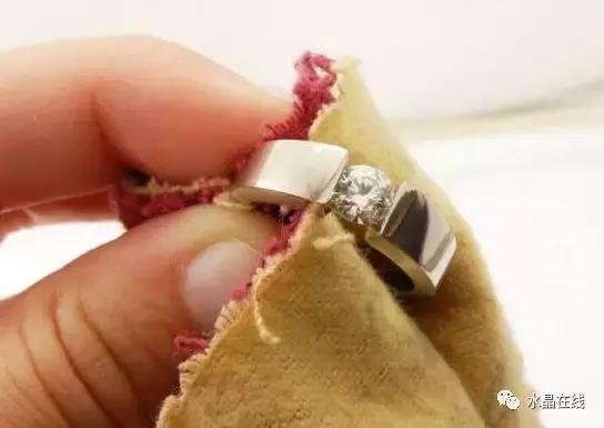 珠宝水晶怎么保养不会氧化,如何预防首饰变绿