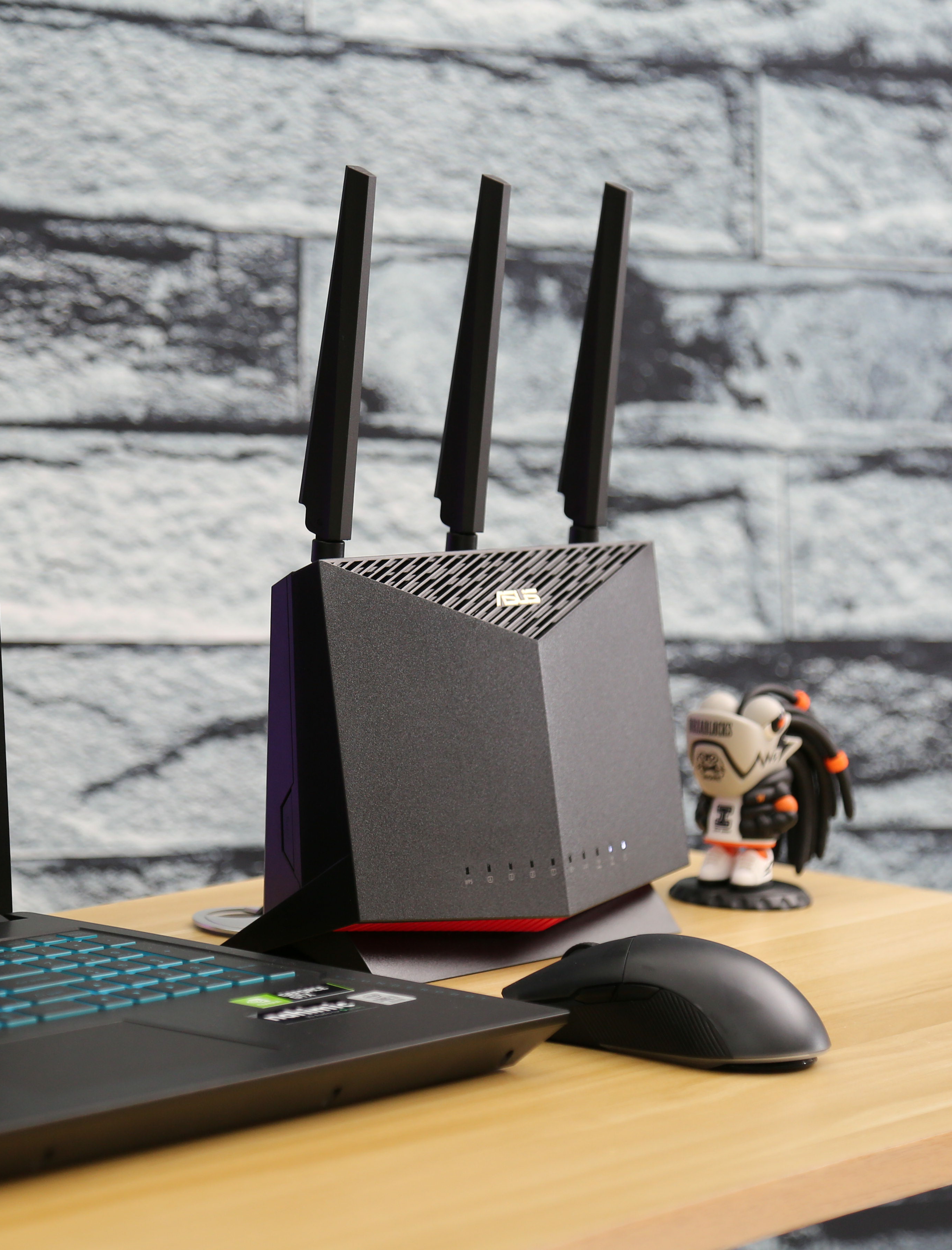 华硕rtx3060ti巨齿鲨测评,华硕巨齿鲨rt-ac86u