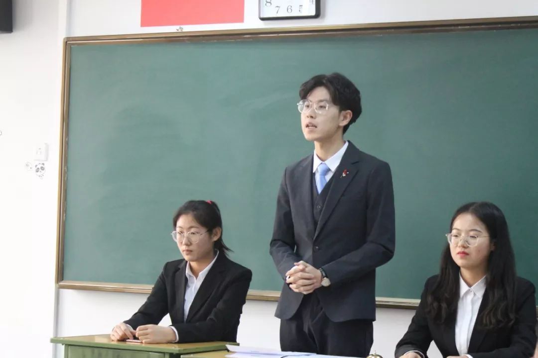 这7个大学专业就业率超高,这四类大学比985211还要好