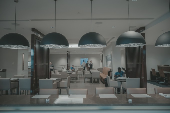 去哥德堡需要带当地钱吗,去卡塔尔必买