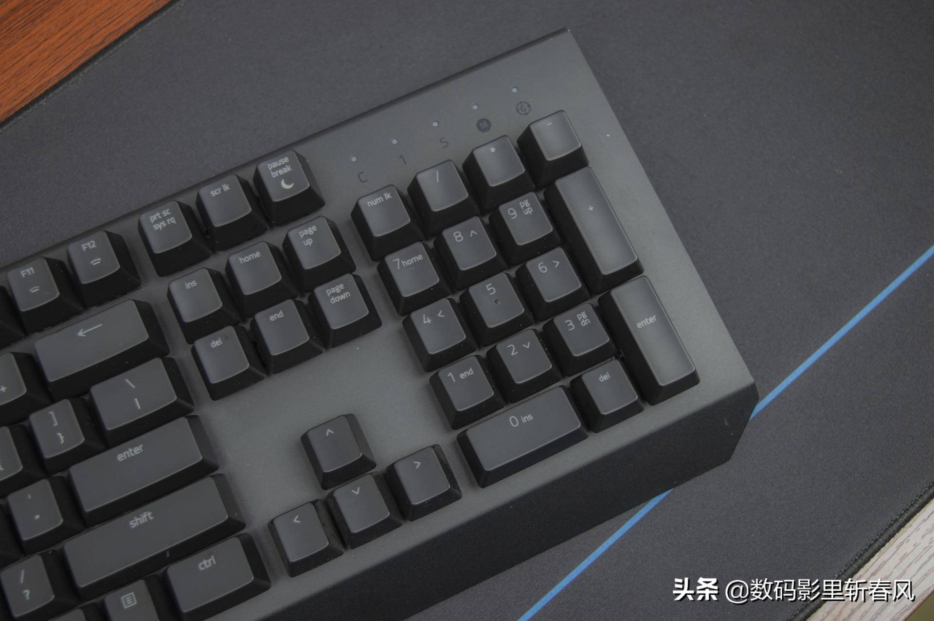 雷蛇黑寡妇蜘蛛幻彩版v2价格,雷蛇黑寡妇蜘蛛x幻彩版怎么清洗