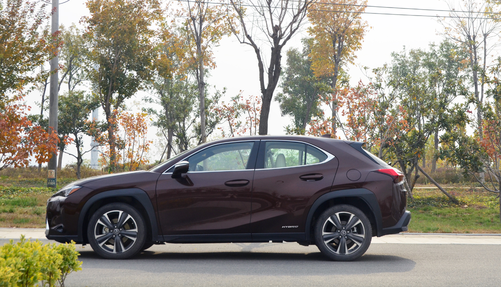 雷克萨斯ux260h试驾多少钱,雷克萨斯ux260h