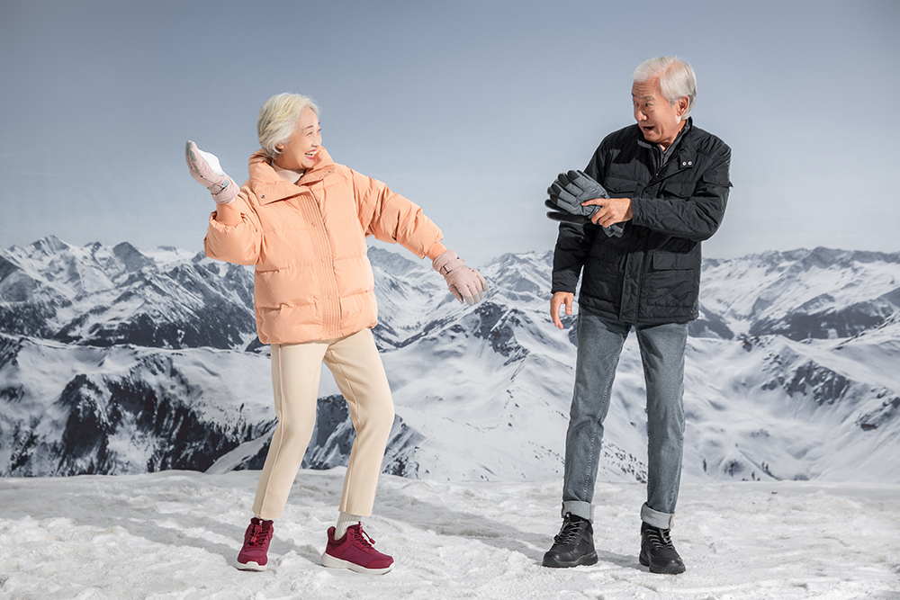 足力健老人鞋提醒你冬天到了,注意保护你的脚踝