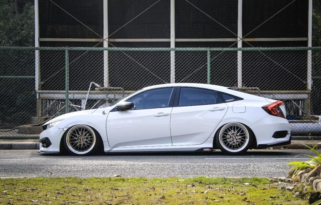 十代思域改装外观最佳案例,10代思域改装外观最佳案例黑武士