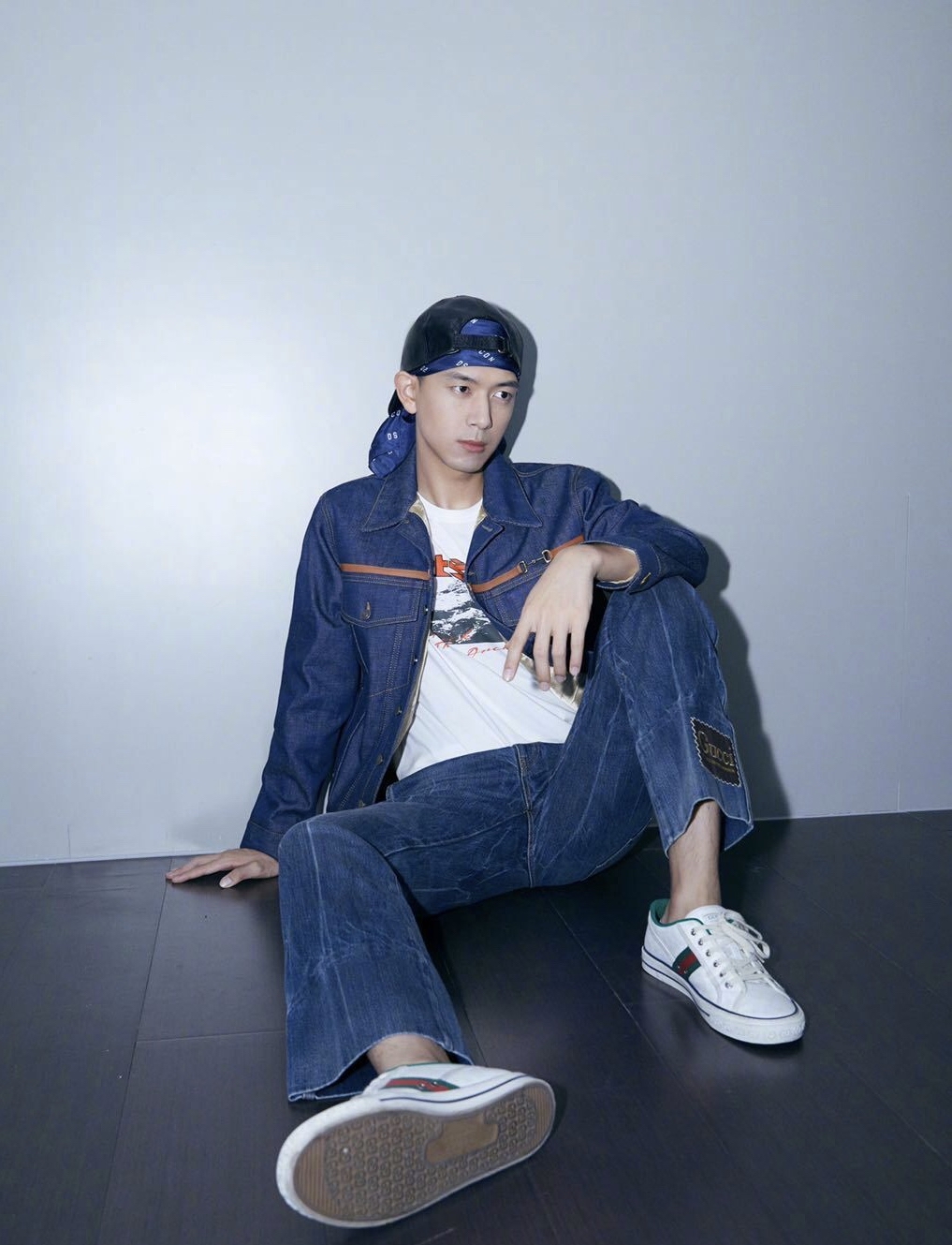 李现王一博同款运动装,王一博李现穿衣搭配