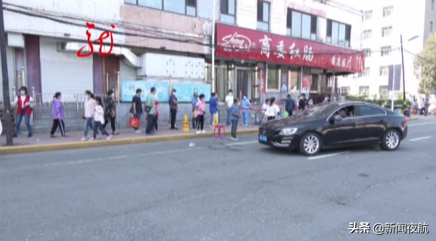 占用车道卖东西怎么处罚,占用机动车道违规摆摊违反哪一条