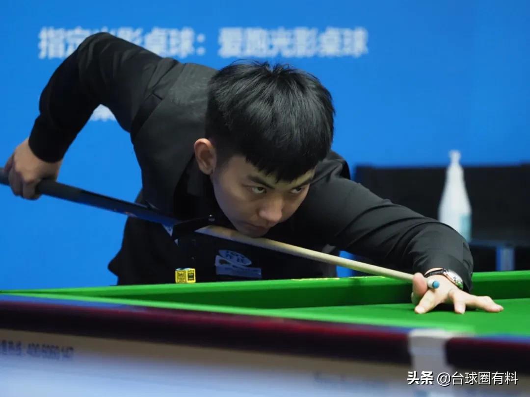 奥斯本兹战队装备,奥斯本兹征途和黑刃