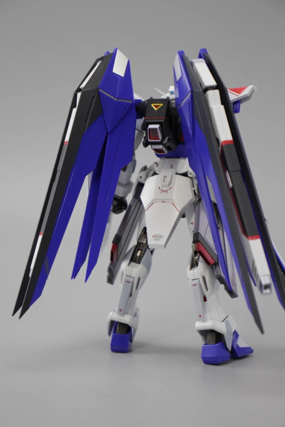 苍天之剑自由高达的操纵者,robot魂真实配色自由高达