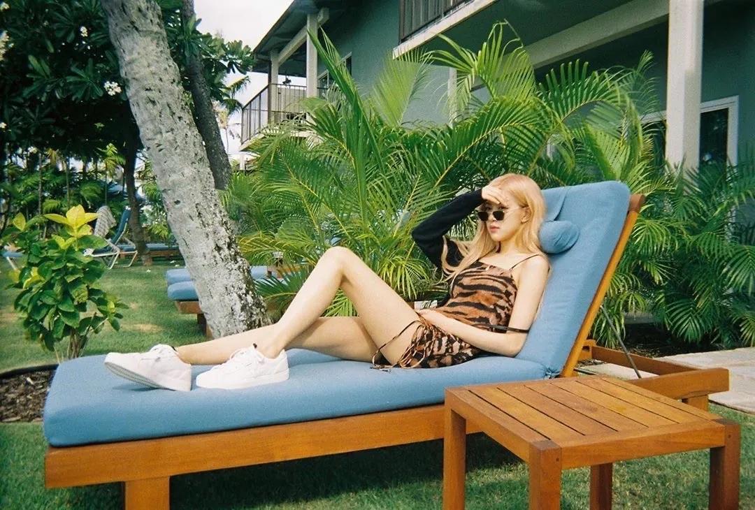 blackpink的朴彩英rosie,blackpink朴彩英澳洲玫瑰歌名