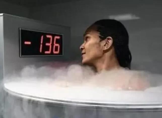 为什么运动员在比赛后要钻进冻箱,为什么球员都要进零下100度急冻箱